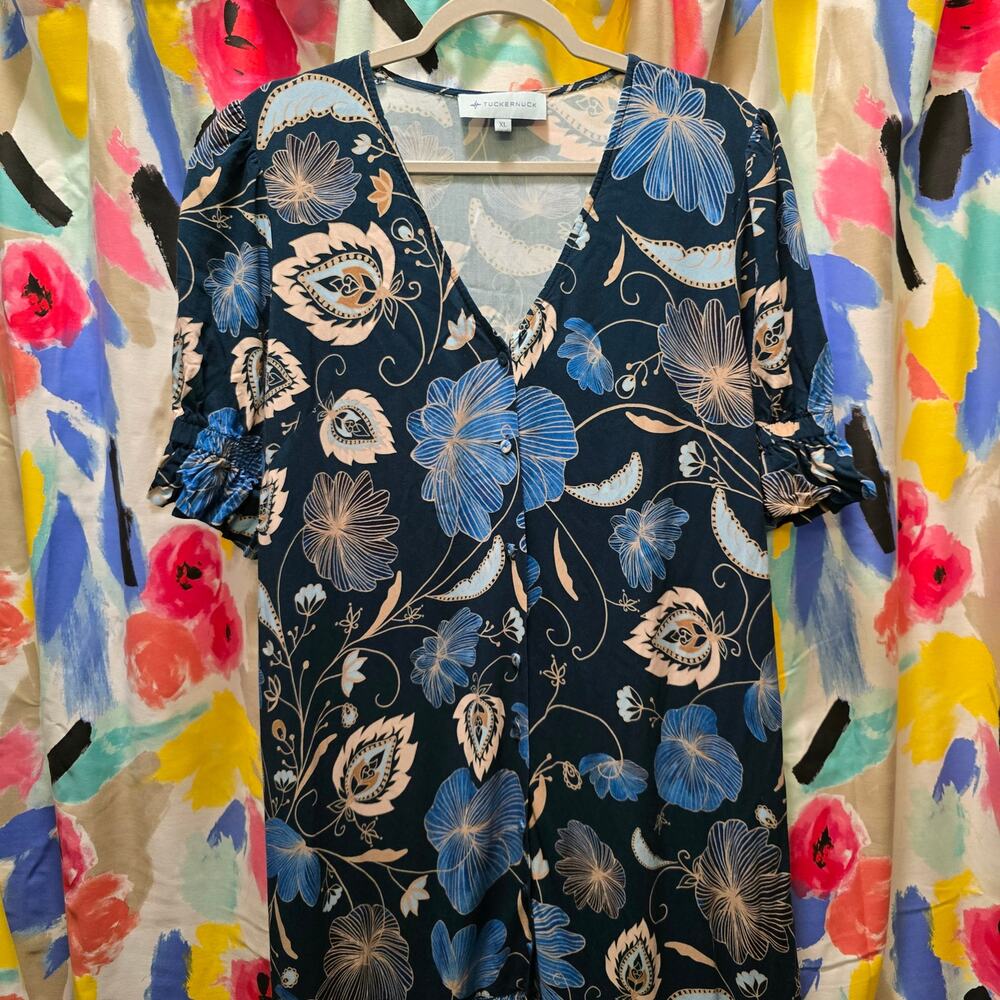 Tuckernuck floral midi dress puff sleeves‎ V-neck ruffle bottom button-down XL